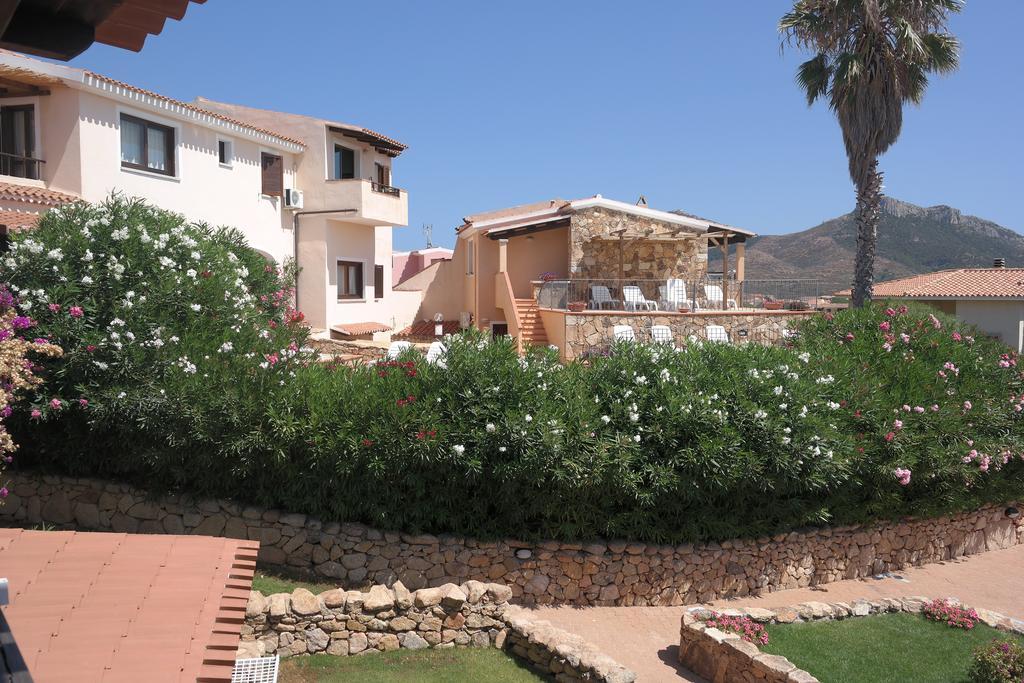 Sardinia Blu Residence Golfo Aranci Buitenkant foto