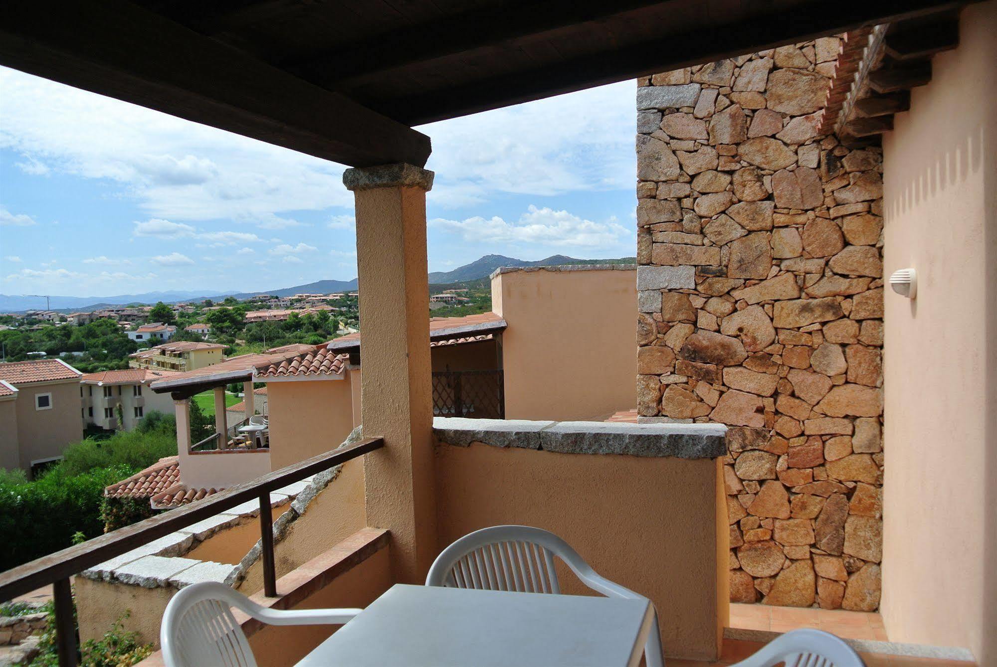 Sardinia Blu Residence Golfo Aranci Buitenkant foto