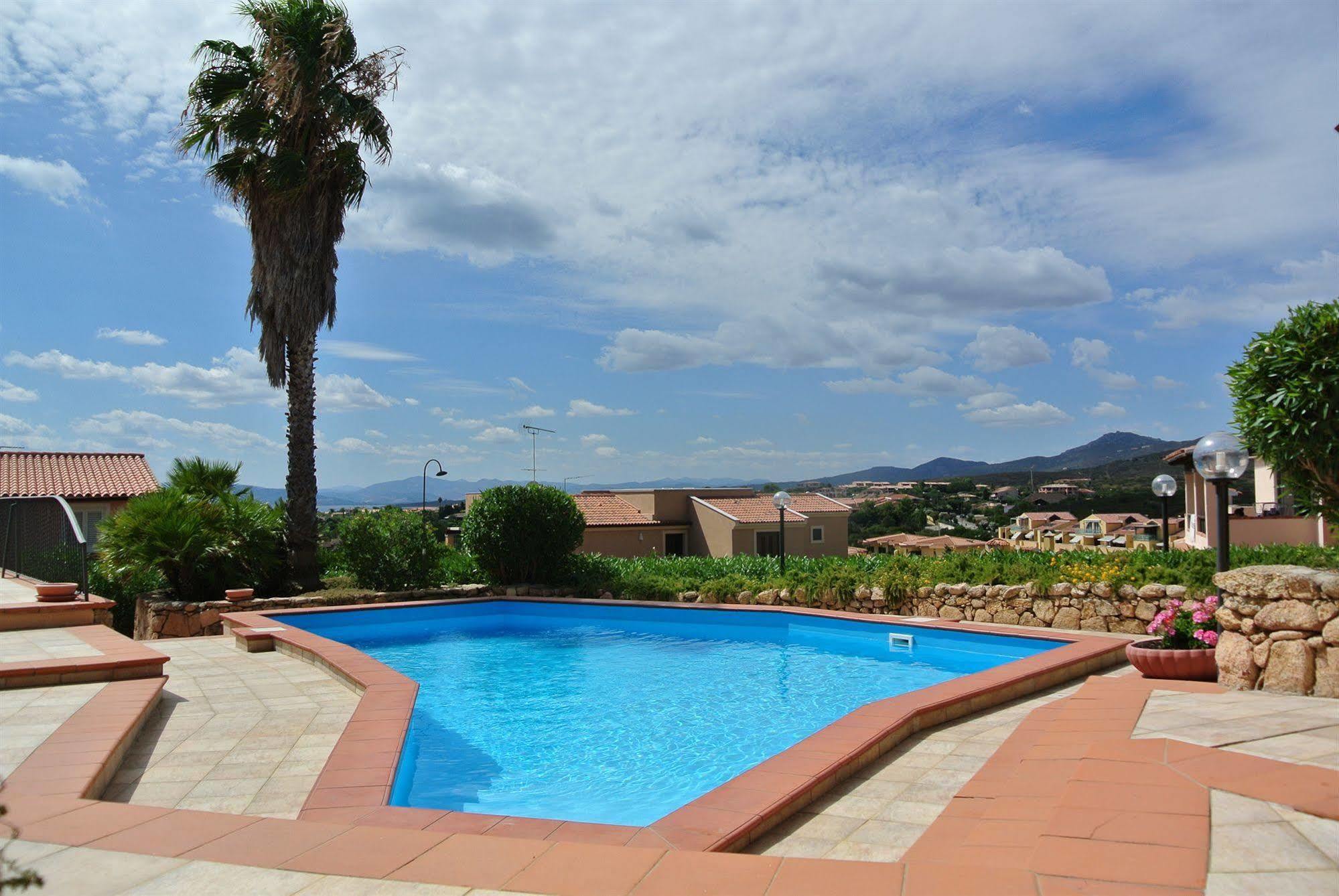 Sardinia Blu Residence Golfo Aranci Buitenkant foto