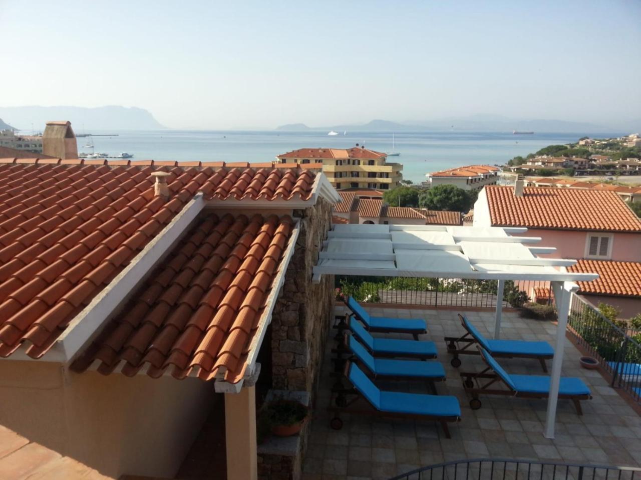 Sardinia Blu Residence Golfo Aranci Buitenkant foto